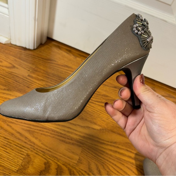 NWOT Alex Marie Beaded Detail Heels - Picture 6 of 9